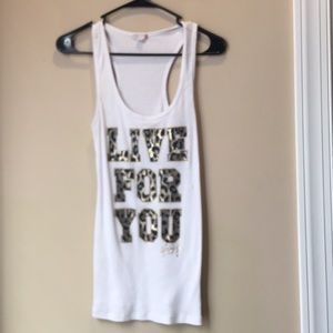 White tank by guess